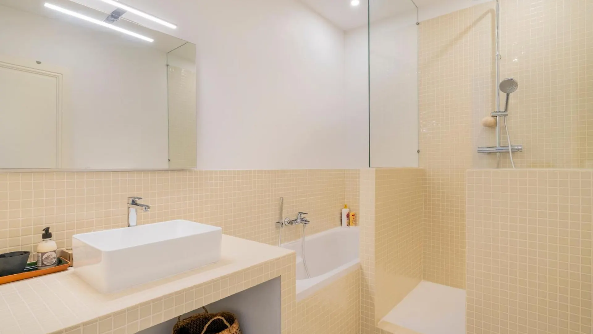 Le Palais Longchamp, Appart Lumineux Emplacement Ideal Marseille